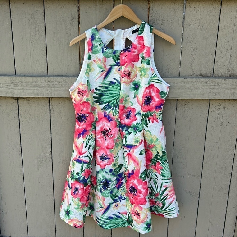 Floral Spring Dress Very Feminine and Flattering Garden Party Cottagecore Sz Med